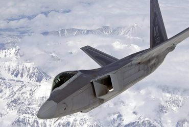 Китай вивчав американські стелс-літаки і дійшов помилкового висновку, - Defense News