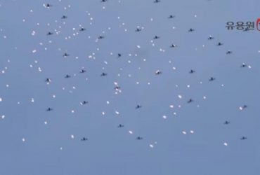 Корейці майже знищили шестистволками величезний рій із півсотні дронів, але є нюанс (відео)