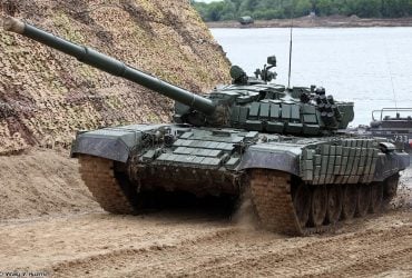 Індія планує створити тисячі безпілотних танків Т-72: у чому ризик для України