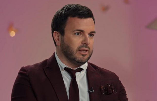 Ведучий "Холостяка" визвірився на колишнього колегу і пообіцяв "чоловічу розмову"