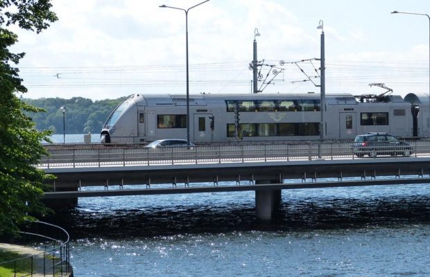 У Швеції запустили новий поїзд уздовж мальовничого західного узбережжя