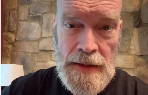 Зірка фільму "Люди Ікс" показав наслідки боротьби з раком (відео)