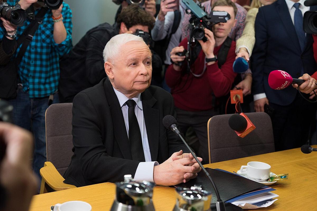 У Польщі заявили, що не пустять Україну в ЄС, доки та не відмовиться від УПА і Бандери У Польщі заявили, що не пустять Україну в ЄС, доки та не відмовиться від УПА і Бандери
