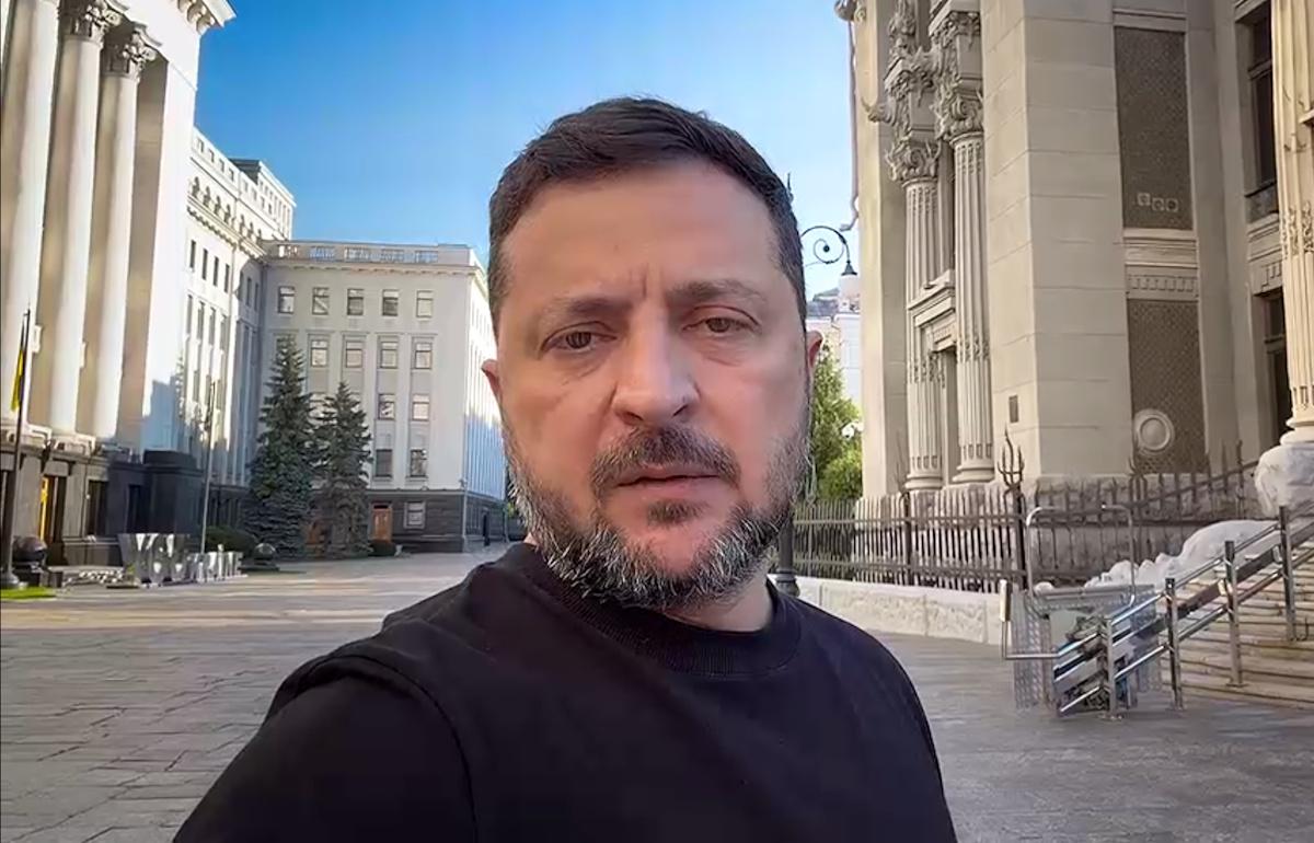 Россия готовит новый удар по Украине: Зеленский призвал реагировать на сирены Россия готовит новый удар по Украине: Зеленский призвал реагировать на сирены