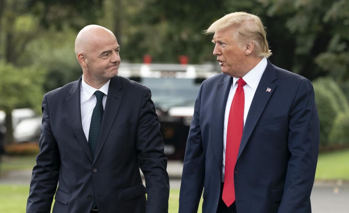 Гучний скандал на ЧС: через дзвінок Трампа від президента ФІФА вимагають відставки Гучний скандал на ЧС: через дзвінок Трампа від президента ФІФА вимагають відставки