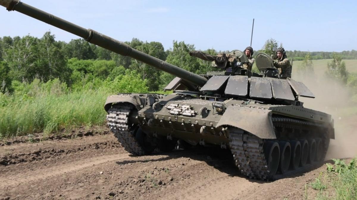 Росія створила 'танк Франкенштейна': що відомо про новий гібрид (фото, відео) Росія створила 'танк Франкенштейна': що відомо про новий гібрид (фото, відео)