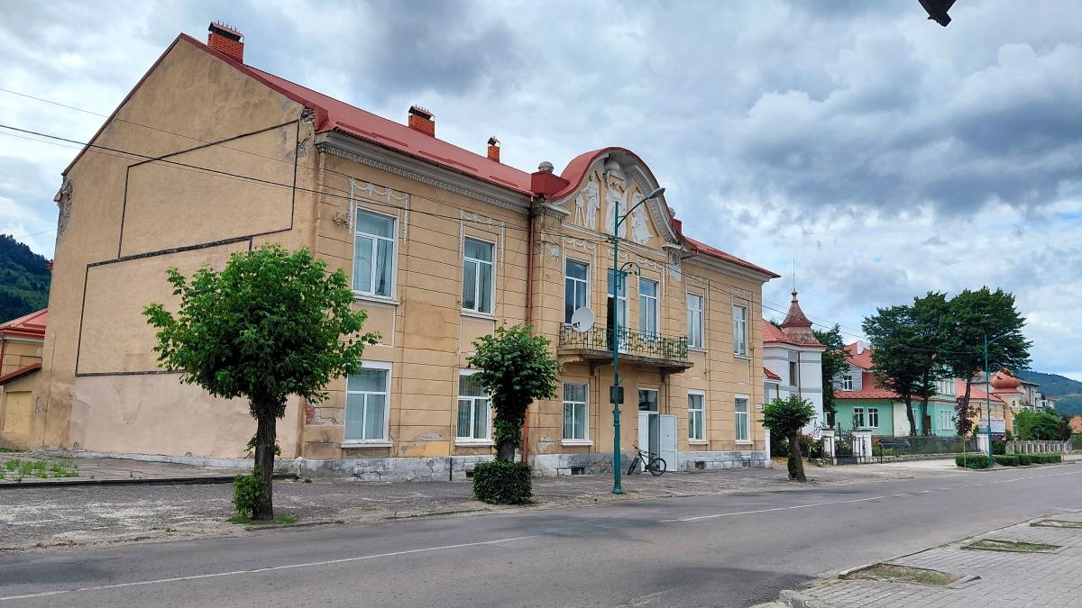Строптивая Парашка: укрощение одной из самых высоких гор Львовщины Строптивая Парашка: укрощение одной из самых высоких гор Львовщины