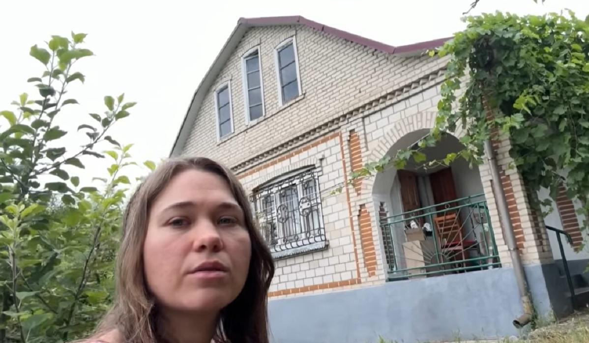Девушка купила старую хату в селе и рассказала, как будет ее ремонтировать