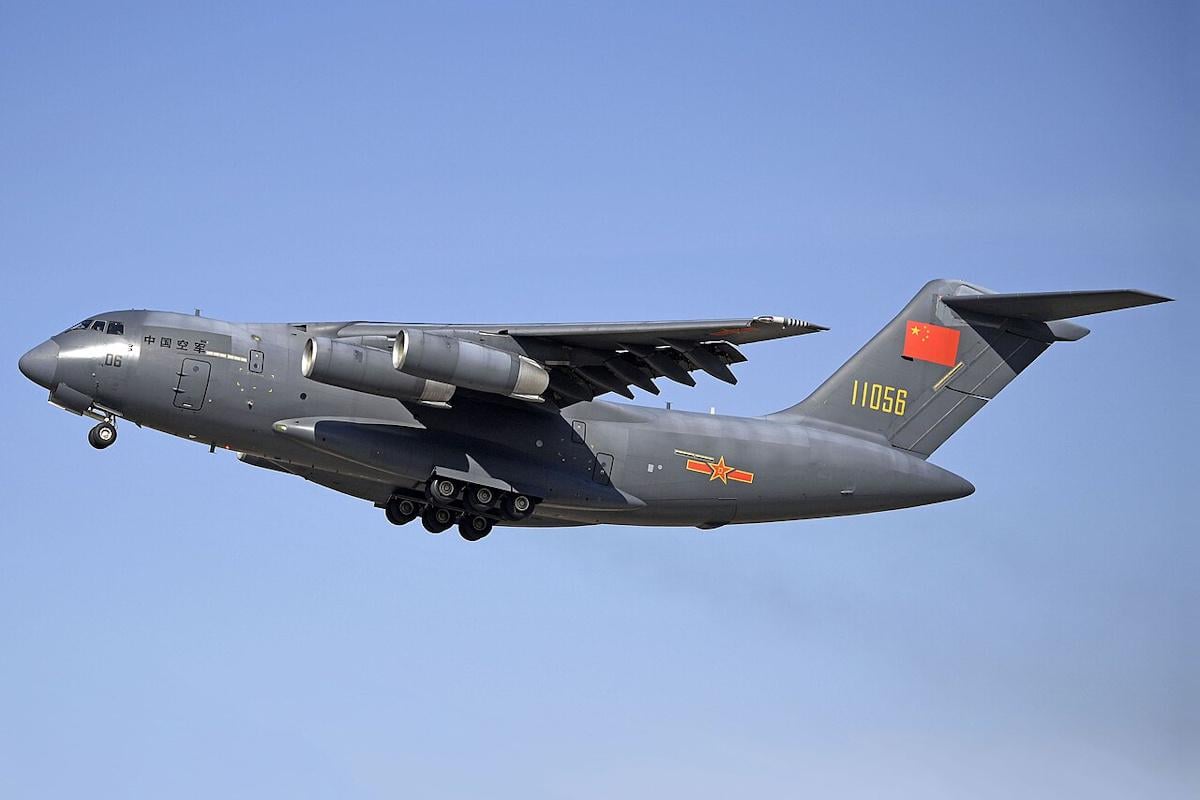 Китай похизувався новими транспортниками Y-20B, але вже без російських двигунів
