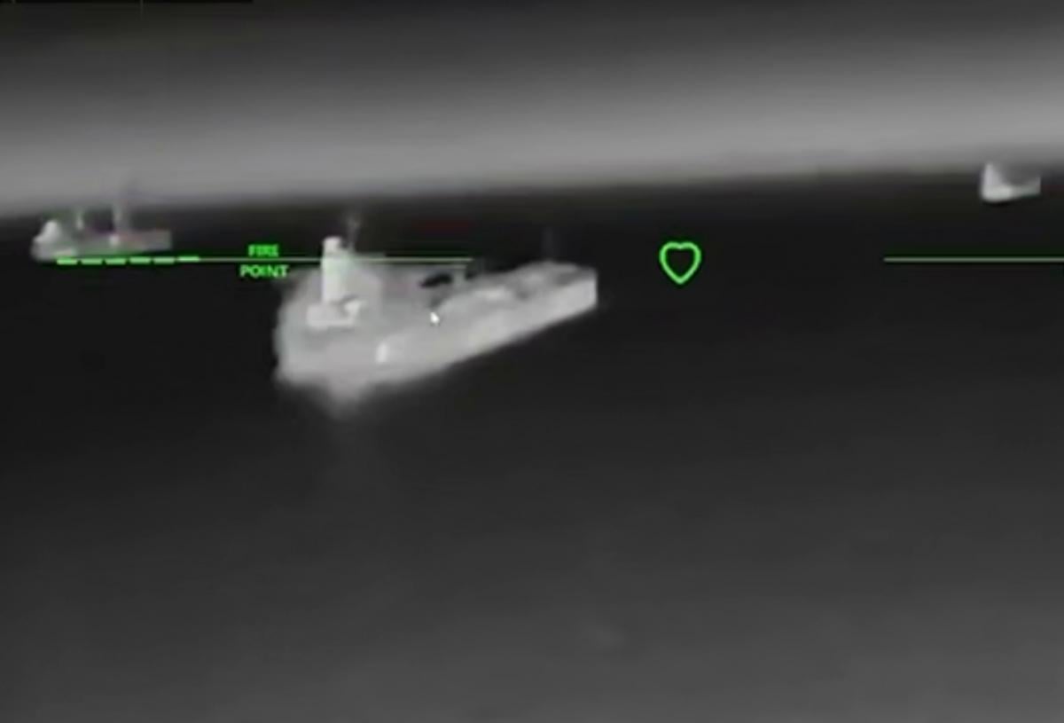 Силы обороны открыли счет танкерам РФ в Черном море: поражено 20 судов Силы обороны открыли счет танкерам РФ в Черном море: поражено 20 судов
