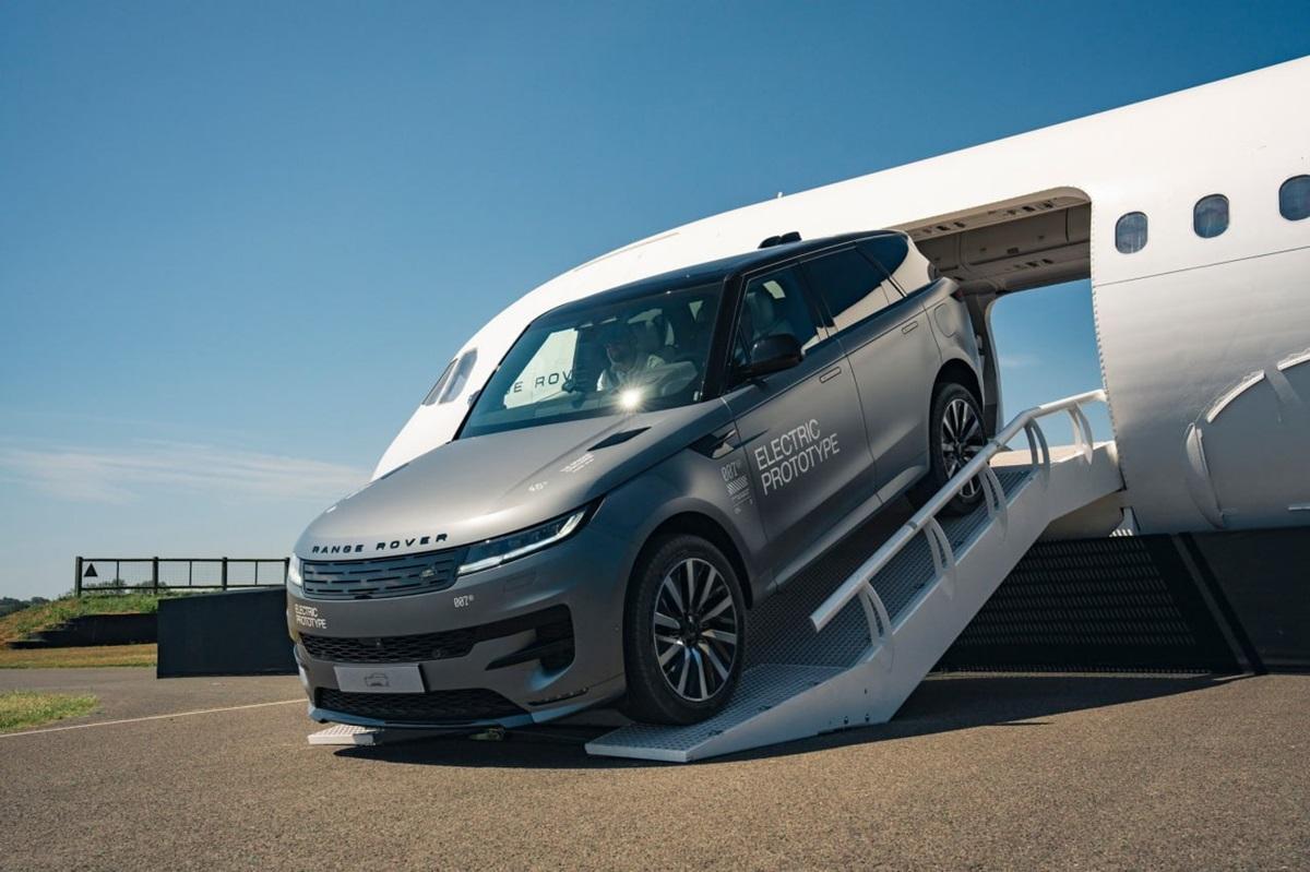 Нова ера розкоші: представлено електричний кросовер Range Rover Sport Electric (фото) Нова ера розкоші: представлено електричний кросовер Range Rover Sport Electric (фото)
