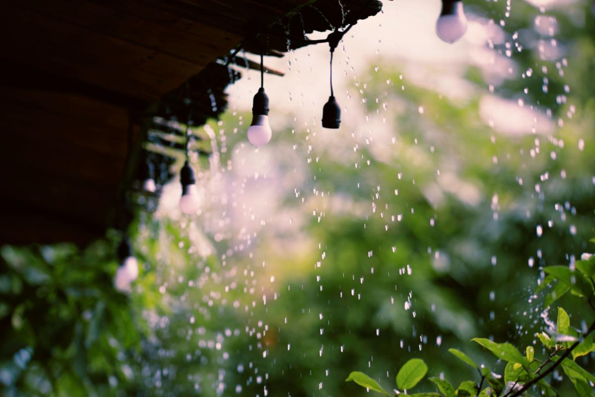 Дождевая вода может помочь охлаждать дома без кондиционера: ученые показали как Дождевая вода может помочь охлаждать дома без кондиционера: ученые показали как