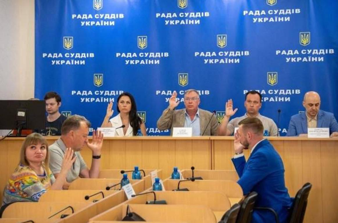 Систему начисления зарплат судьям изменили, но денег в бюджете не предусмотрели, - Совет судей Украины Систему начисления зарплат судьям изменили, но денег в бюджете не предусмотрели, - Совет судей Украины