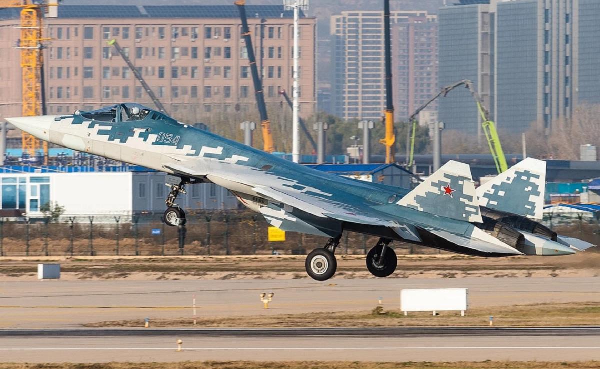 Під Москвою розбився унікальний винищувач: аналітики сказали, що це за літак Під Москвою розбився унікальний винищувач: аналітики сказали, що це за літак