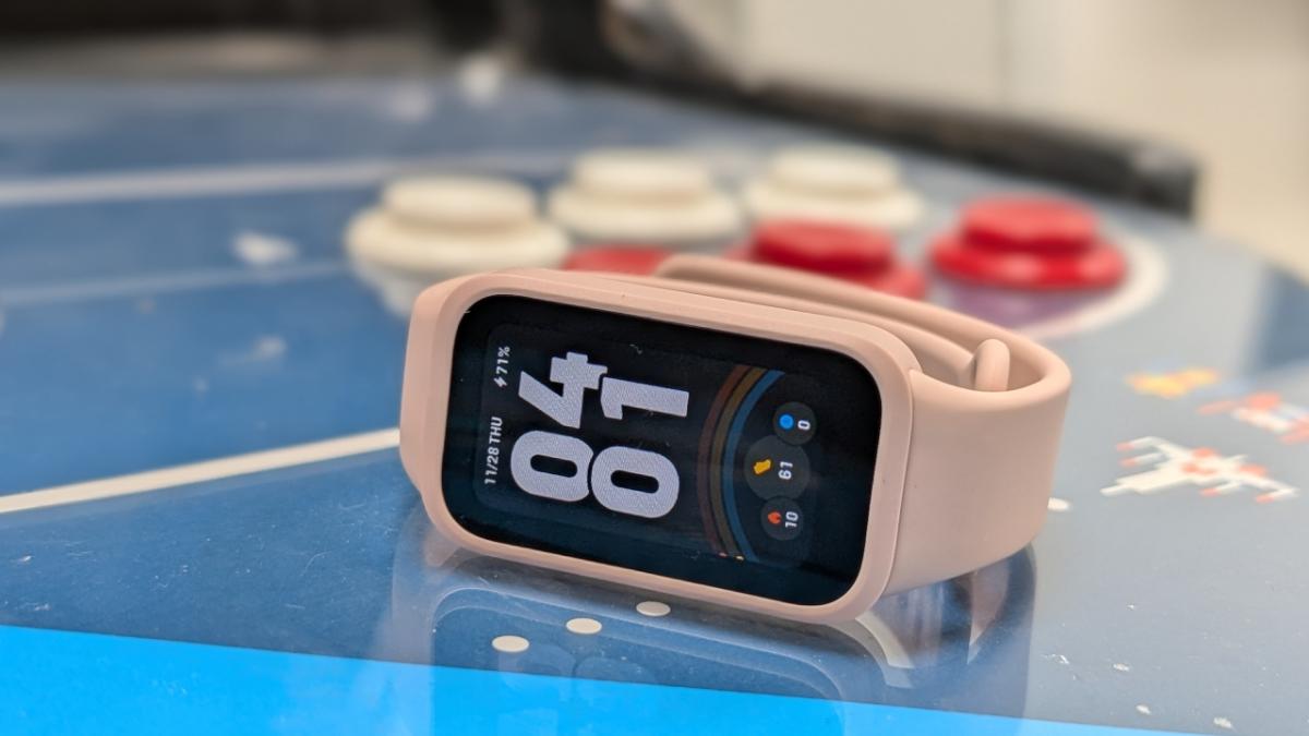 Розсекречено дешевий фітнес-браслет Xiaomi, який вийде в найближчі тижні (фото) Розсекречено дешевий фітнес-браслет Xiaomi, який вийде в найближчі тижні (фото)