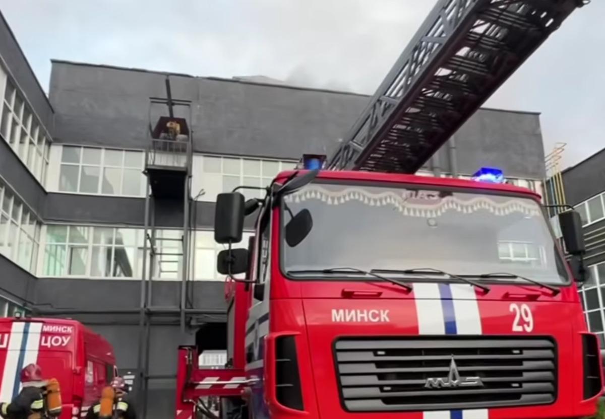 В Мінську виникла пожежа на заводі 'Інтеграл', який постачає компоненти для ракет Росії