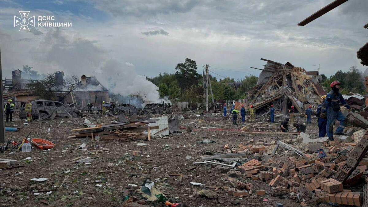 На Київщині 25 липня оголошено днем жалоби через російську атаку На Київщині 25 липня оголошено днем жалоби через російську атаку