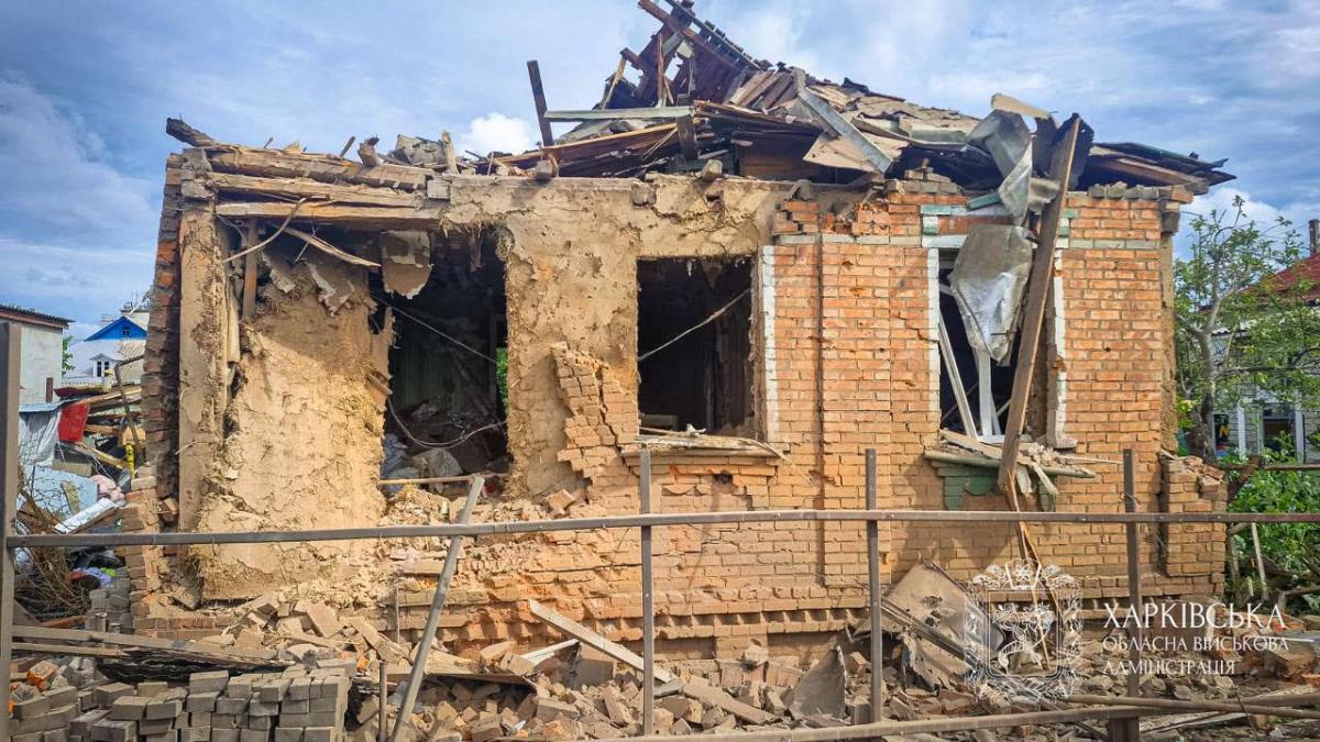 У Харкові 'Бандероль' вдарила у будинок: є загибла та багато поранених