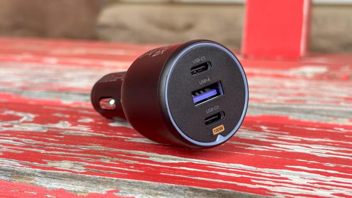 Майже всі водії неправильно заряджають смартфон в автомобілі – ось у чому помилка Майже всі водії неправильно заряджають смартфон в автомобілі – ось у чому помилка
