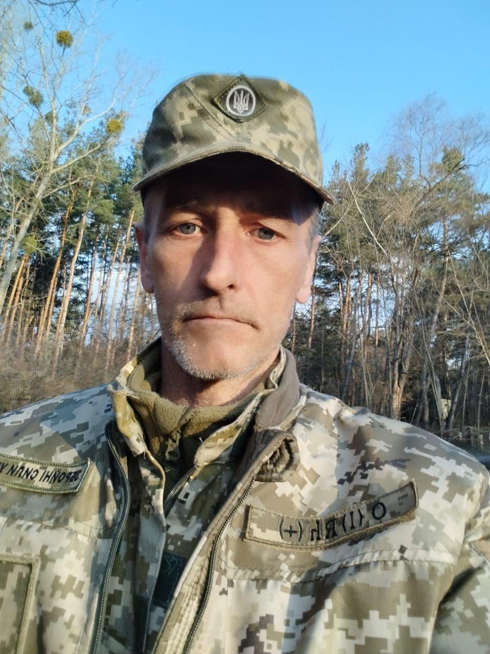 'В плену в Чечне нас держали в подвалах и привлекали к строительству для элиты - как рабов', - бывший военнопленный Сергей Скотаренко 'В плену в Чечне нас держали в подвалах и привлекали к строительству для элиты - как рабов', - бывший военнопленный Сергей Скотаренко