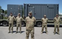 "Стальной фронт" Рината Ахметова передал 1-му корпусу НГУ "Азов" мобильную лабораторию