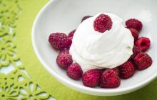 Простой молочный продукт поможет сделать живот плоским: как правильно употреблять