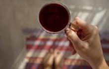 Квас каждый день: кому можно пить, а кому нельзя - объясняет диетолог