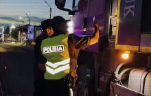 Росіяни масово рвонули по бензин до Казахстану: на кордоні з'явилися десятки блокпостів