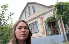 Девушка купила старую хату в селе и раскрыла ее недостатки