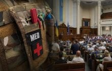Стандарты НАТО и спасение жизней на фронте: в Раде создали объединение по тактической медицине