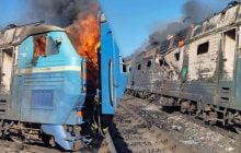Россияне обстреляли пассажирский поезд в Запорожской области: возник пожар, есть раненая