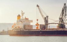 Морський експорт з України майже зупинився: незабаром ситуація стане критичною, – експерт