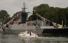 Росія озброює свої кораблі кулеметами для захисту від морських дронів (фото)