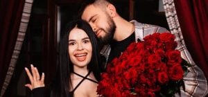 26-річна українська співачка розірвала заручини з відомим блогером