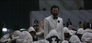 Крис Эванс против Ани Тейлор-Джой: вышел трейлер черной комедии "Жертвоприношение"