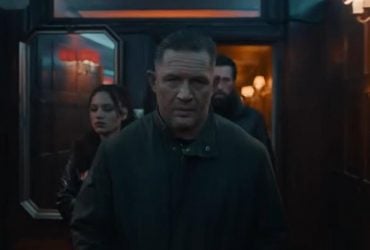 На фоне слухов об увольнении Тома Харди: вышел трейлер 2 сезона криминального сериала "Мобленд"