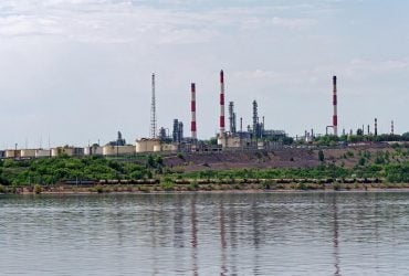Россия остановила работу Саратовского НПЗ после удара дронов, – Reuters