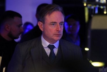 Премʼєр Бельгії повернувся після саміту НАТО з револьвером від Ердогана, не знаючи про нього