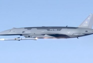 Безпілотний винищувач США вперше відстрілявся ракетою повітря-повітря AMRAAM (відео)