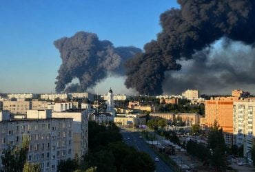 Українські атаки на російські НПЗ стали ефективнішими завдяки новій тактиці, – FT