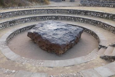 Найбільший метеорит на Землі вагою 60 тонн не залишив великого кратера: як це можливо