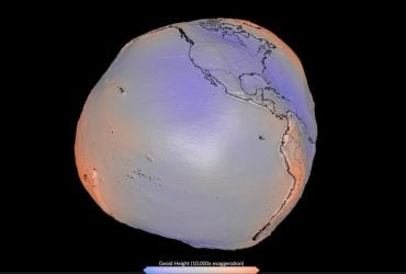 Похожа на картофелину: в NASA показали истинную форму Земли