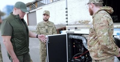 72 бригада ім. Чорних Запорожців отримала від 'Української команди' велику електростанцію, - Палатний 72 бригада ім. Чорних Запорожців отримала від 'Української команди' велику електростанцію, - Палатний