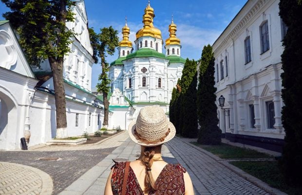 6 серпня: церковне свято сьогодні, яка прикмета на Яблучний Спас обіцяє щастя