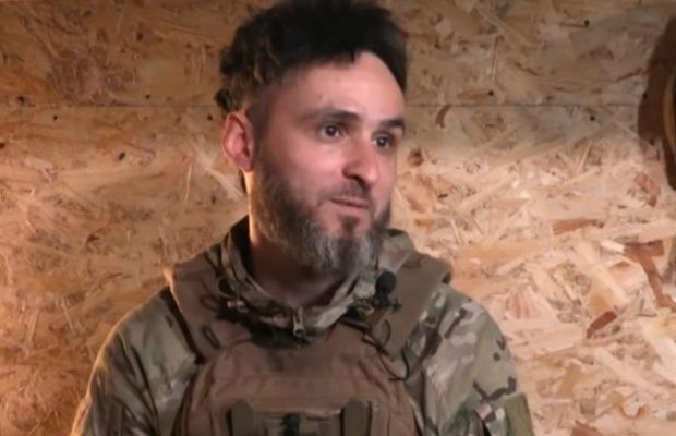 Актор-воїн Ласточкін відповів, чи спілкується з батьком та братом з РФ під час війни