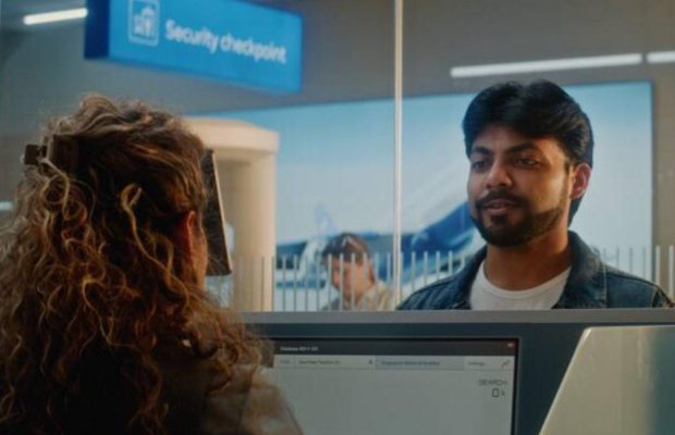 Посадка на літак без квитка: авіакомпанія сходу запускає прохід по Face ID