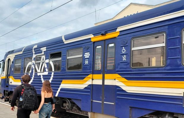 "Укрзалізниця" запускає додатковий поїзд зі Львова: як курсуватиме