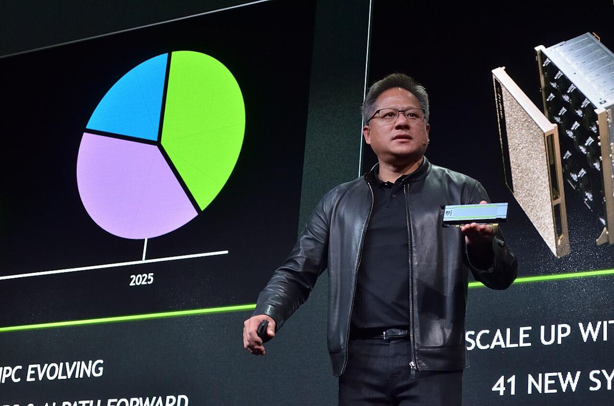 Бум ИИ превратит электриков и сантехников в новую элиту, – глава Nvidia Бум ИИ превратит электриков и сантехников в новую элиту, – глава Nvidia