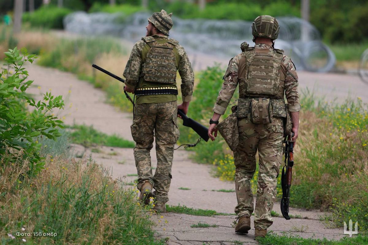 Червневий оптимізм українців вивітрився, перелому у війні нема, - німецький оглядач Червневий оптимізм українців вивітрився, перелому у війні нема, - німецький оглядач