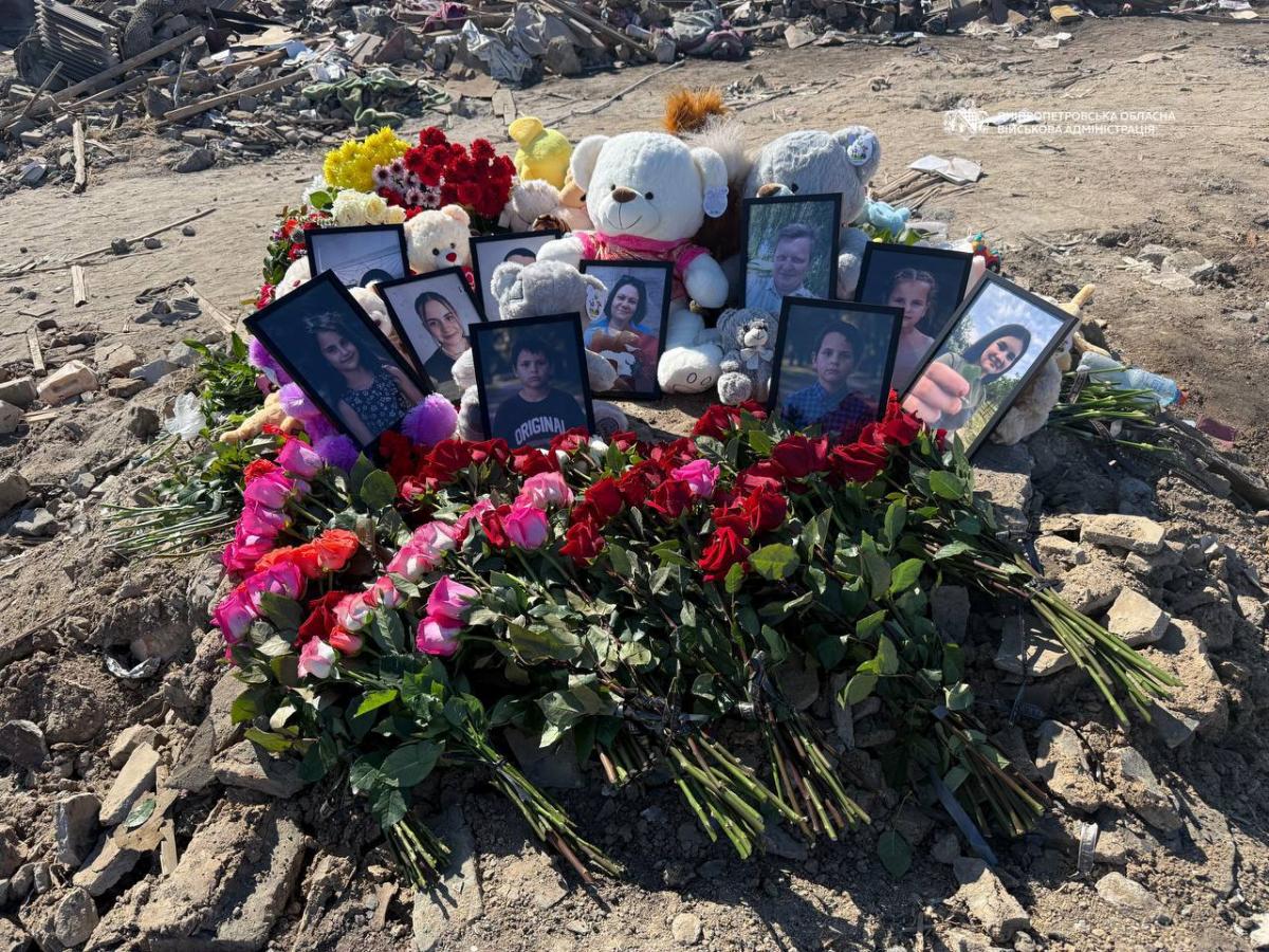 Трагедия семьи Вороновых: российская ракета убила 10 членов одной семьи Трагедия семьи Вороновых: российская ракета убила 10 членов одной семьи